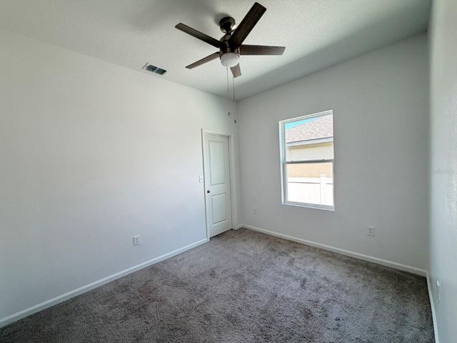 2021 HEMINGWAY CIRCLE, Groveland, FL 34736