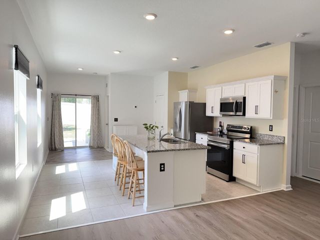 2021 HEMINGWAY CIRCLE, Groveland, FL 34736
