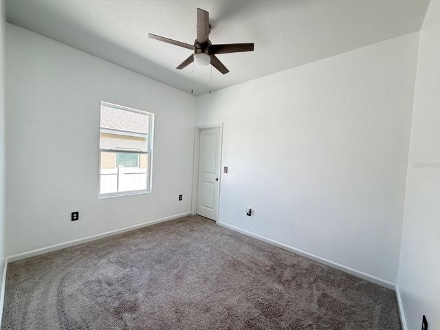 2021 HEMINGWAY CIRCLE, Groveland, FL 34736