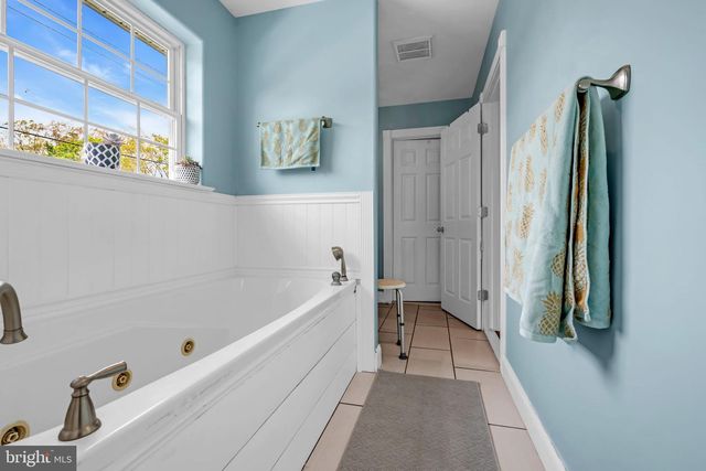 111 CHESTNUT ST, Forked River, NJ 08731