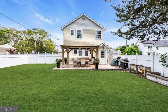 111 CHESTNUT ST, Forked River, NJ 08731