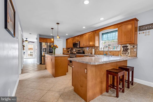 111 CHESTNUT ST, Forked River, NJ 08731