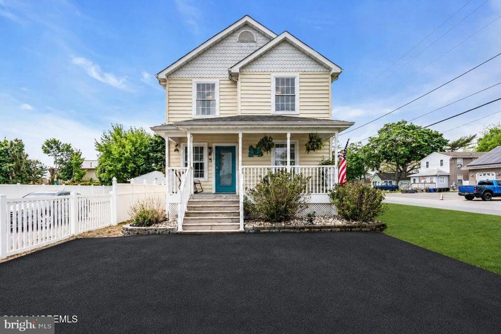 111 CHESTNUT ST, Forked River, NJ 08731