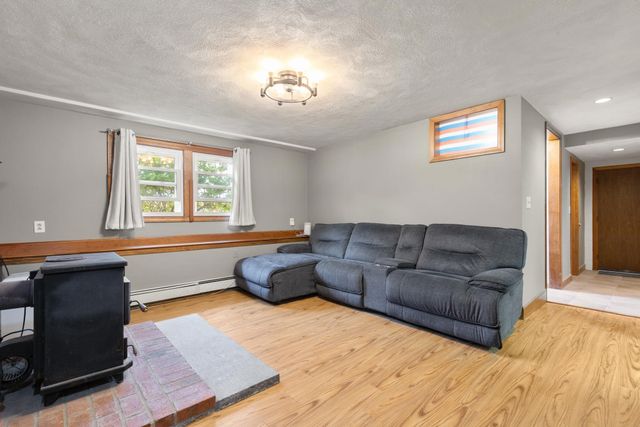182 Summer St, Maynard, MA 01754
