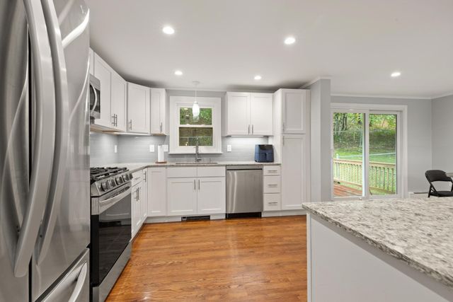 182 Summer St, Maynard, MA 01754