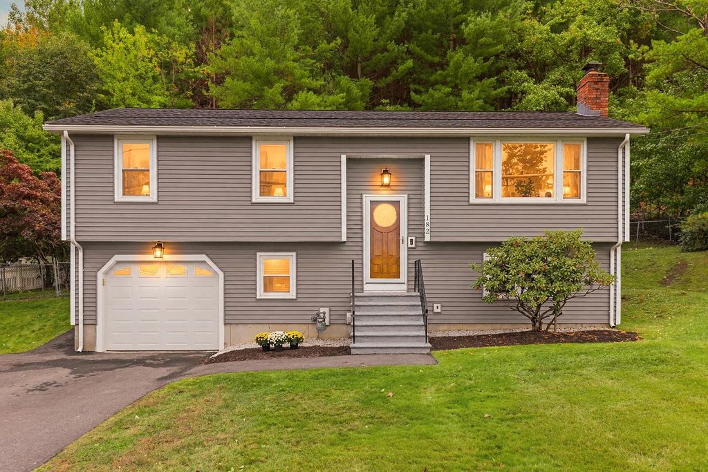 182 Summer St, Maynard, MA 01754