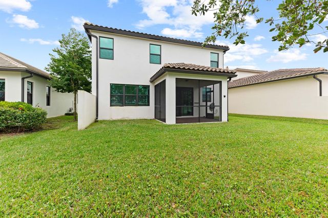 8716 Grand Prix Lane, Boynton Beach, FL 33472