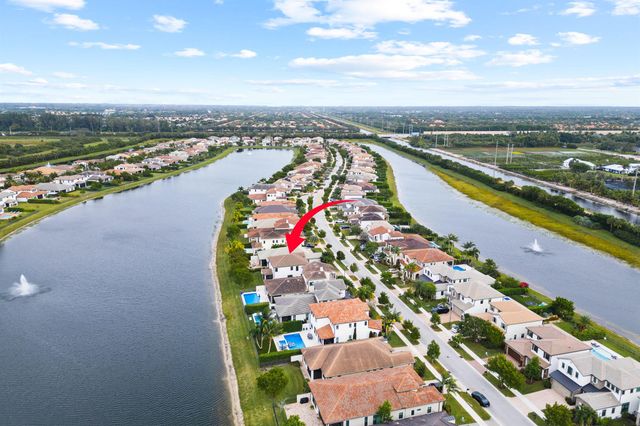 8716 Grand Prix Lane, Boynton Beach, FL 33472