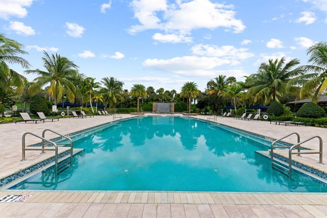 8716 Grand Prix Lane, Boynton Beach, FL 33472