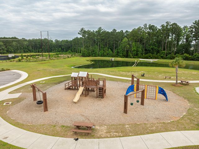 644 Silver Spruce Street, Summerville, SC 29486