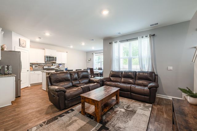 644 Silver Spruce Street, Summerville, SC 29486