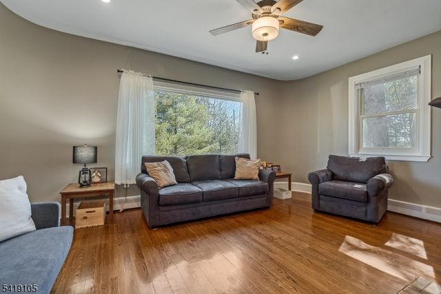 200 Mountain Way, Morris Plains Boro, NJ 07950