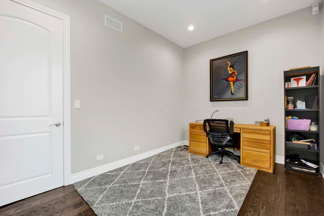 2144 W Erie Street, Chicago, IL 60612