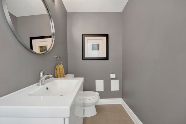 2144 W Erie Street, Chicago, IL 60612