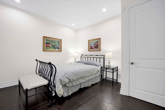 2144 W Erie Street, Chicago, IL 60612