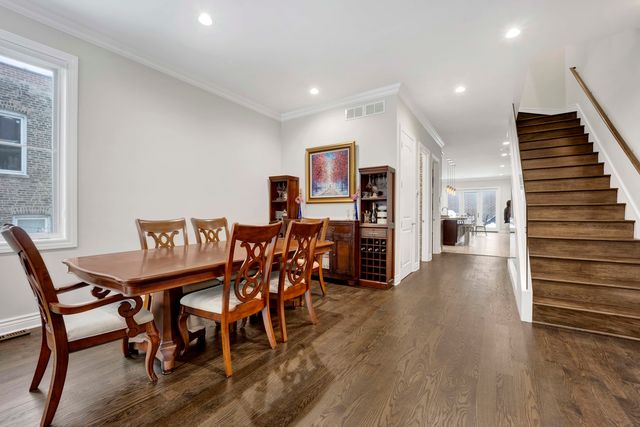 2144 W Erie Street, Chicago, IL 60612