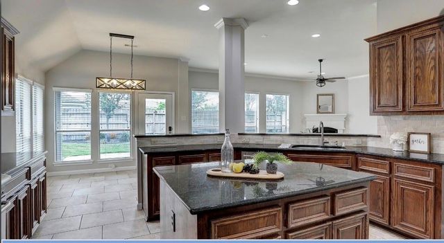 13301 Ravenlake Drive, Pearland, TX 77584