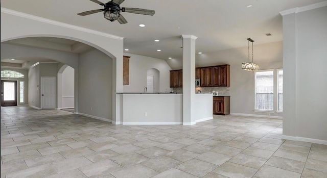 13301 Ravenlake Drive, Pearland, TX 77584