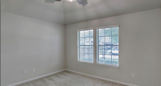 13301 Ravenlake Drive, Pearland, TX 77584