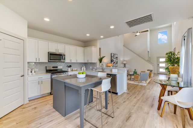 7510 Daves Landing DR, Austin, TX 78724