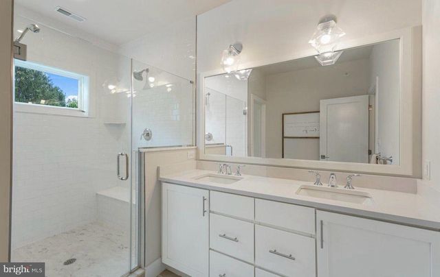 27 LILA LN, Downingtown, PA 19335