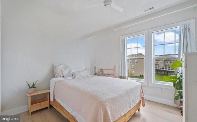 27 LILA LN, Downingtown, PA 19335