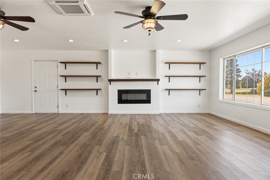 Image 12 of property listing at 5650 Janine Way, Corning, CA 96021