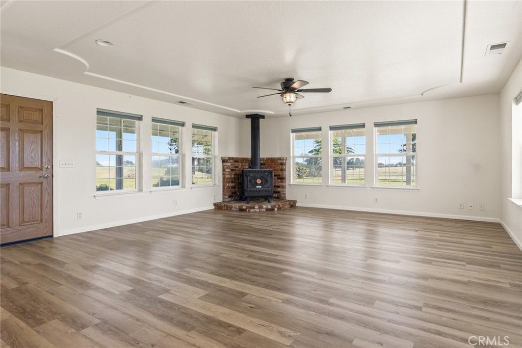 Image 15 of property listing at 5650 Janine Way, Corning, CA 96021