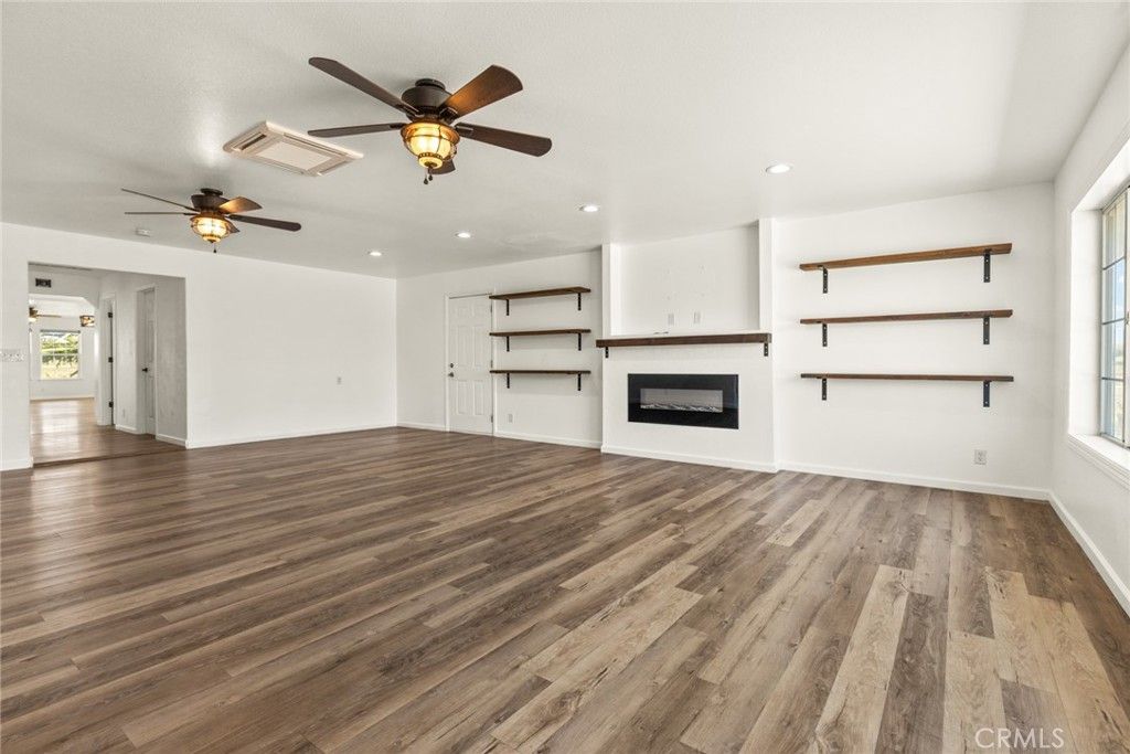 Image 6 of property listing at 5650 Janine Way, Corning, CA 96021