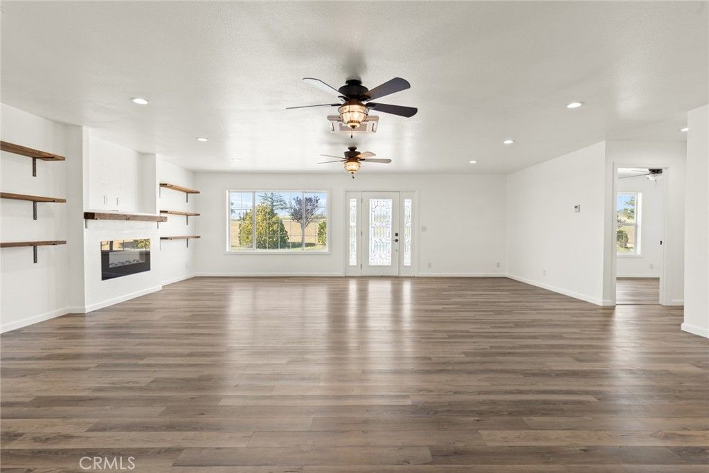 Image 8 of property listing at 5650 Janine Way, Corning, CA 96021