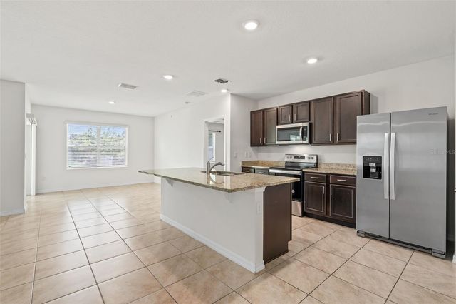 5274 MAYOR DRIVE, St Cloud, FL 34771