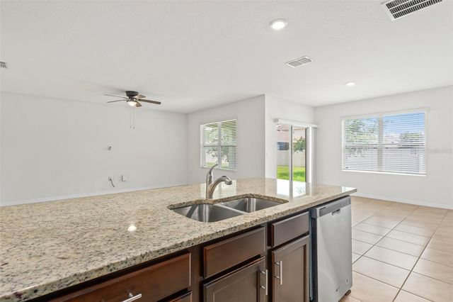 5274 MAYOR DRIVE, St Cloud, FL 34771