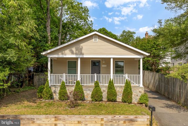 4000 ROBERTS RD, Fairfax, VA 22032