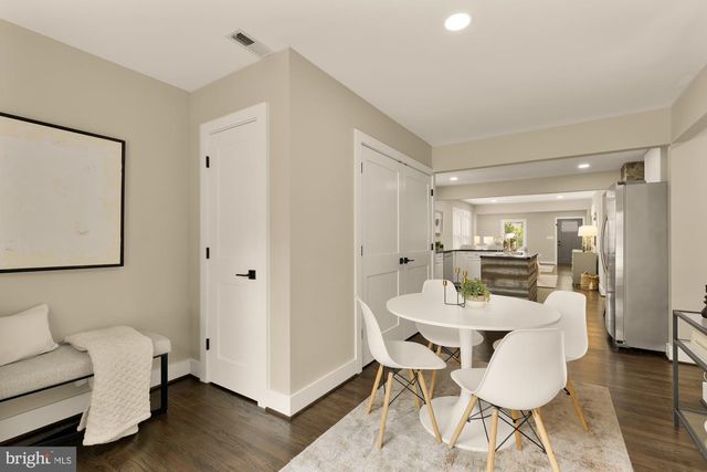 4000 ROBERTS RD, Fairfax, VA 22032