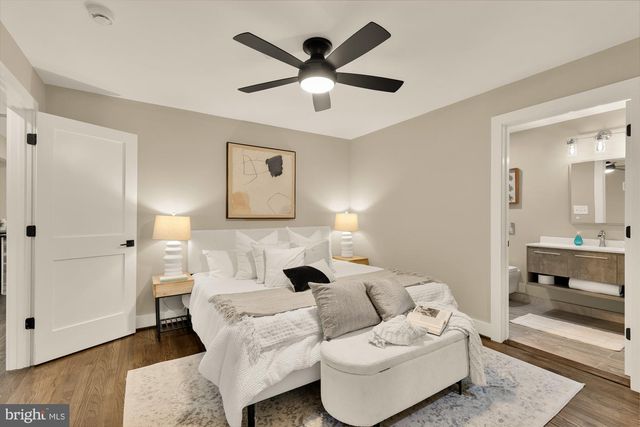 4000 ROBERTS RD, Fairfax, VA 22032