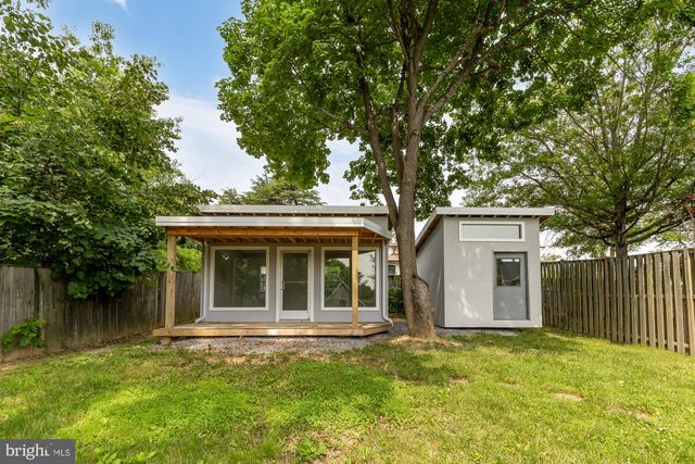 4000 ROBERTS RD, Fairfax, VA 22032