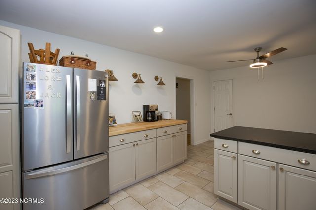1000 Robinwood Road, Aberdeen, NC 28315