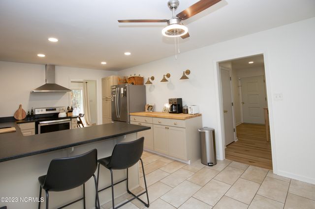 1000 Robinwood Road, Aberdeen, NC 28315
