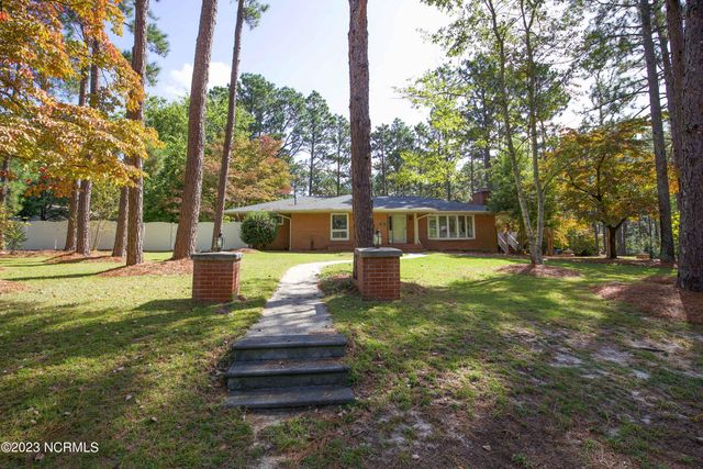 1000 Robinwood Road, Aberdeen, NC 28315