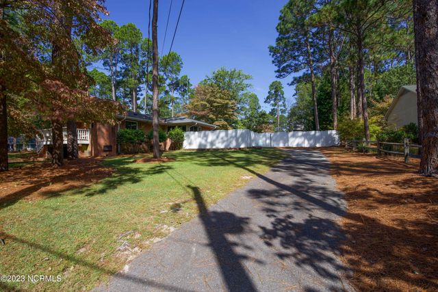 1000 Robinwood Road, Aberdeen, NC 28315