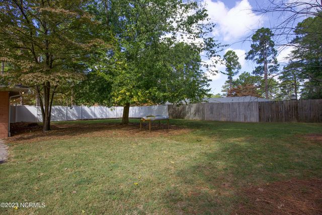 1000 Robinwood Road, Aberdeen, NC 28315