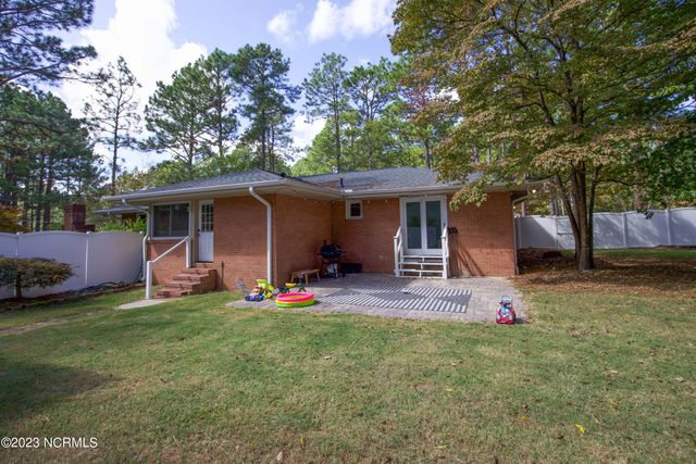 1000 Robinwood Road, Aberdeen, NC 28315