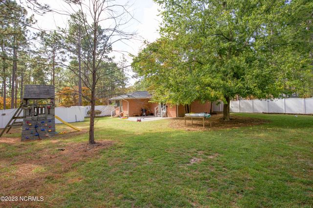 1000 Robinwood Road, Aberdeen, NC 28315