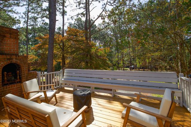1000 Robinwood Road, Aberdeen, NC 28315