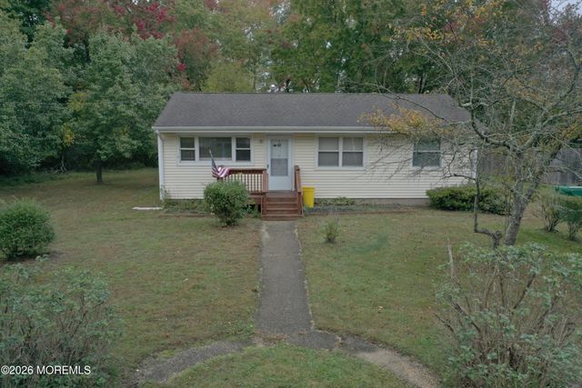 40 Forest Drive, Jackson, NJ 08527