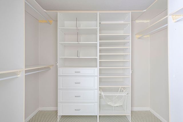 2820 Cardinal Drive 11, Vero Beach, FL 32963