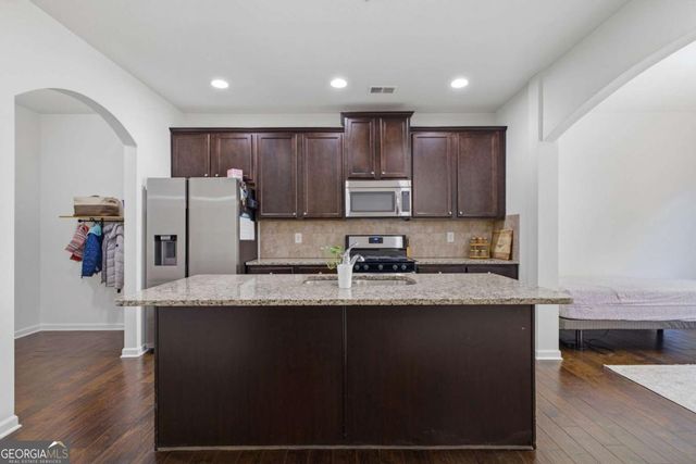 3367 Castleberry Village Circle, Cumming, GA 30040