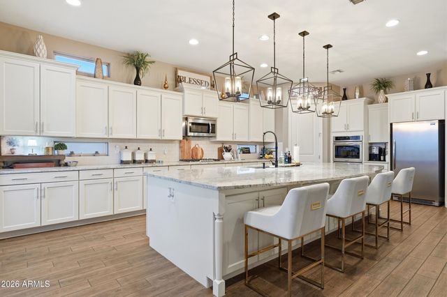 10650 W ELECTRA Lane, Peoria, AZ 85383