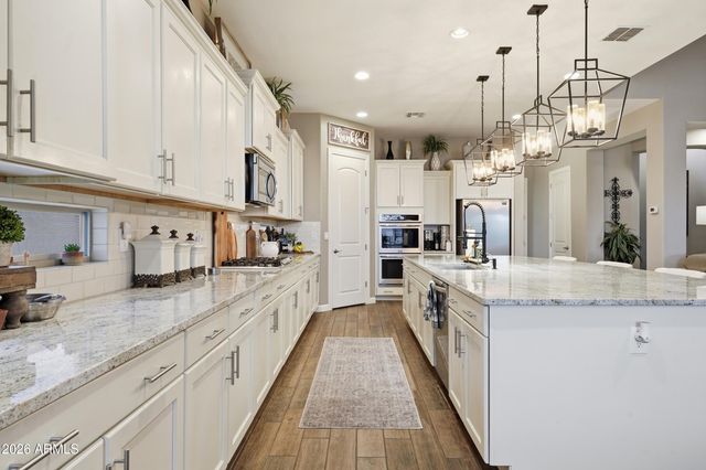 10650 W ELECTRA Lane, Peoria, AZ 85383