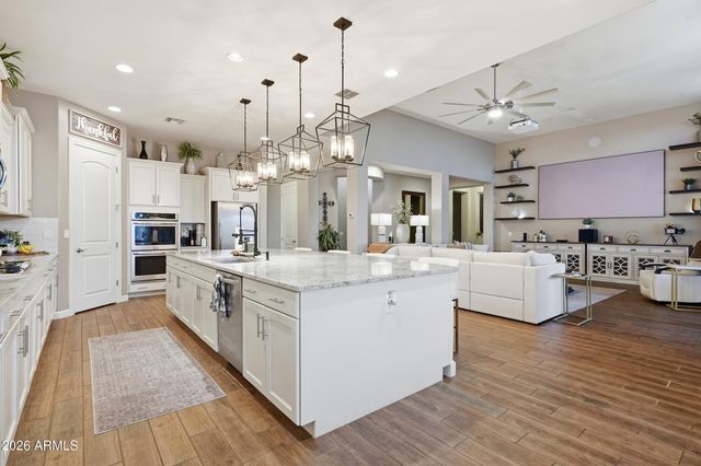 10650 W ELECTRA Lane, Peoria, AZ 85383